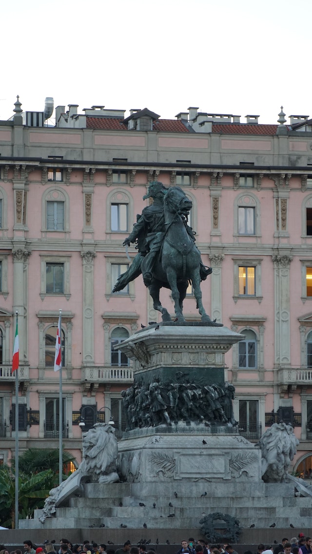web agency personaggi famosi di Milano